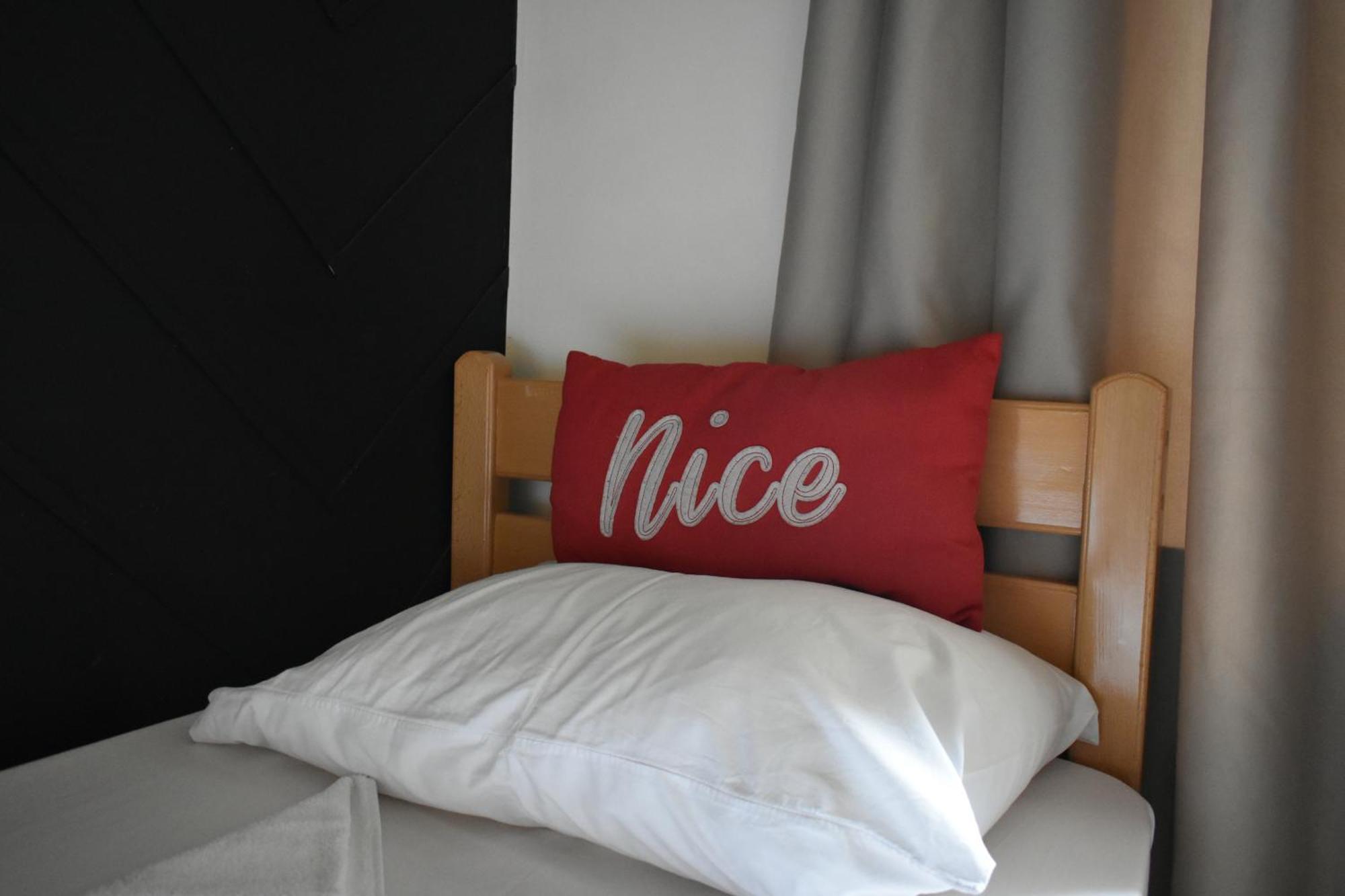 Envoy Hostel & Tours Erywań Zewnętrze zdjęcie