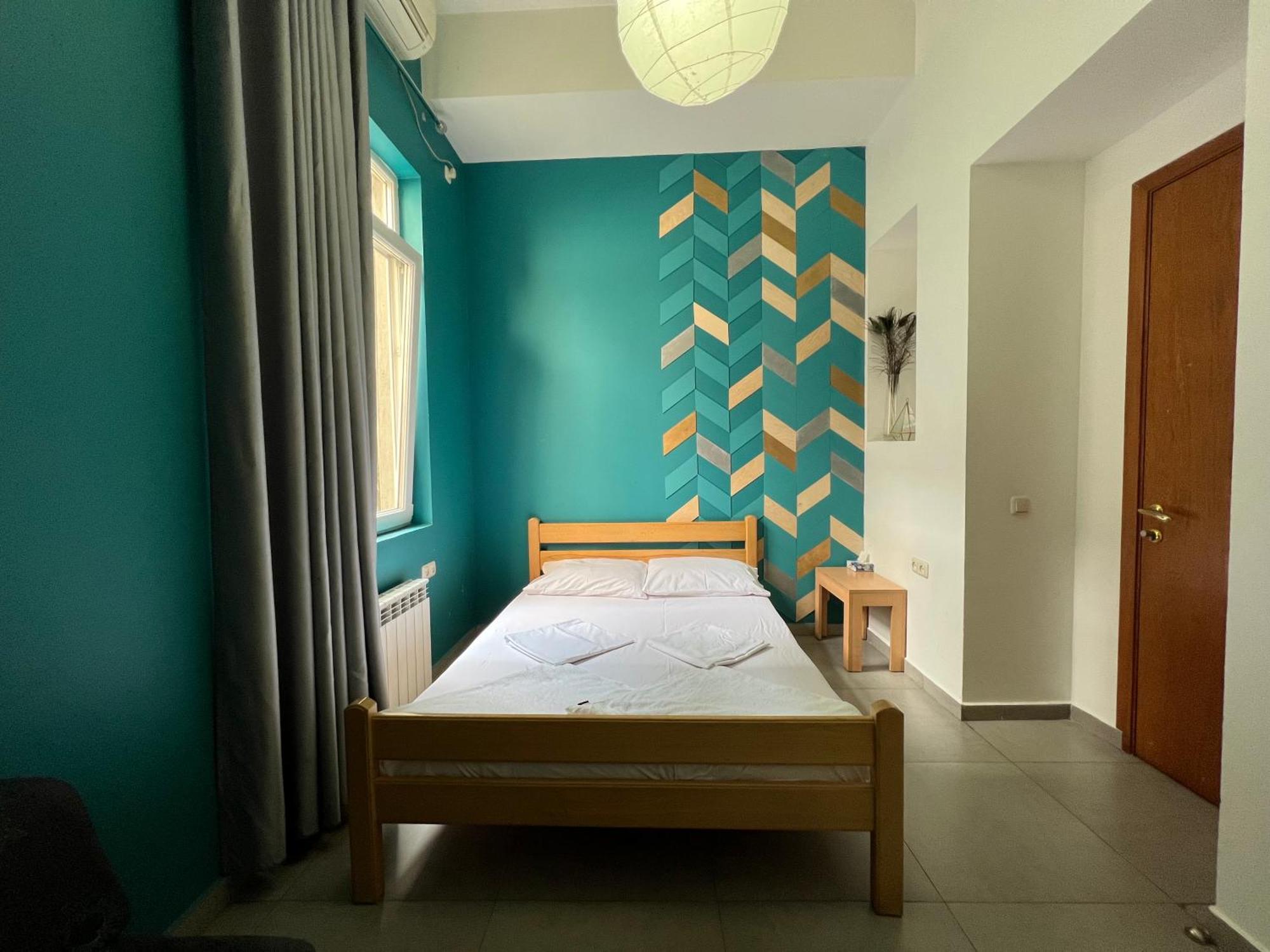 Envoy Hostel & Tours Erywań Zewnętrze zdjęcie